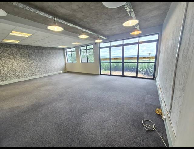 OFFICE PROPERTY TO RENT IN MONTROSE